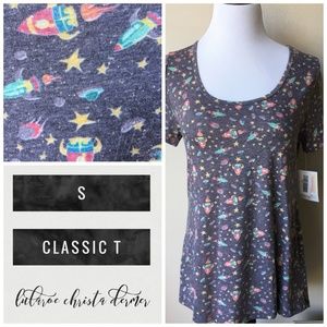 NWT Lularoe Classic T